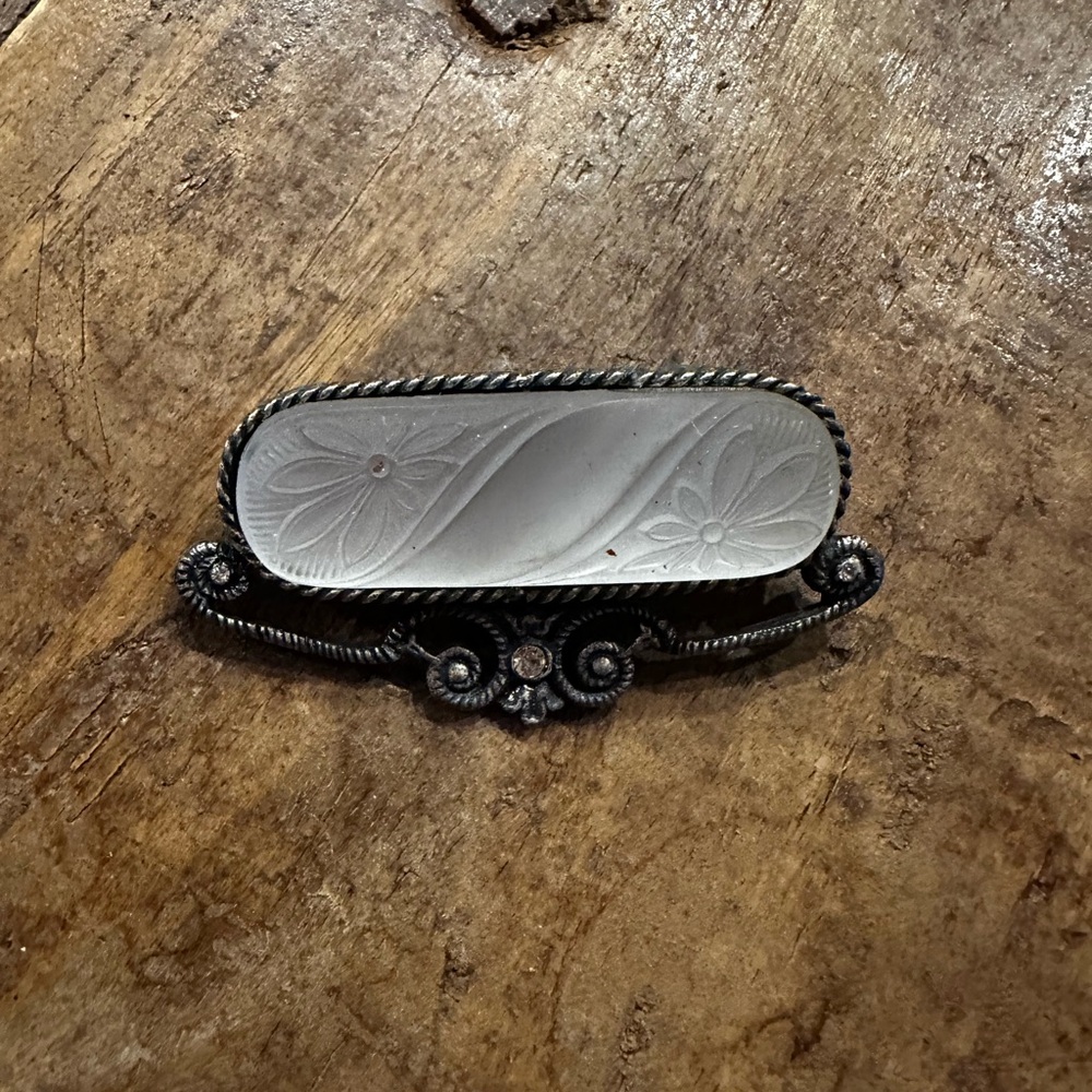 Banana Bob Silver Vintage Brooch with Stones EUC